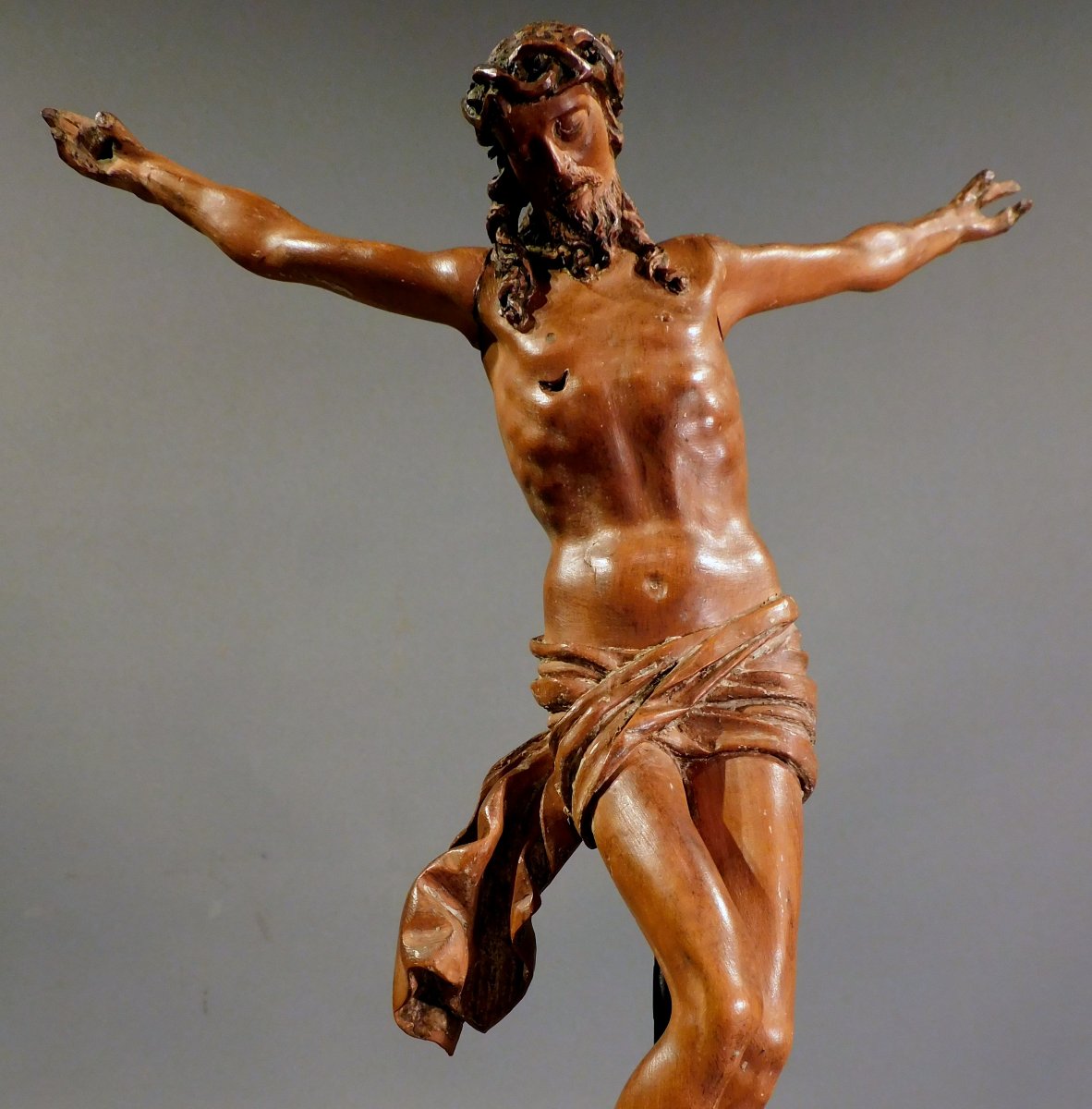 18th-century Carved Wooden Corpus Christi-photo-3