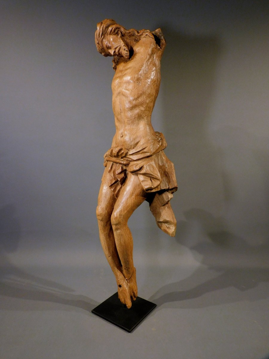17th-century Carved Wooden Figure Of Christ-photo-3