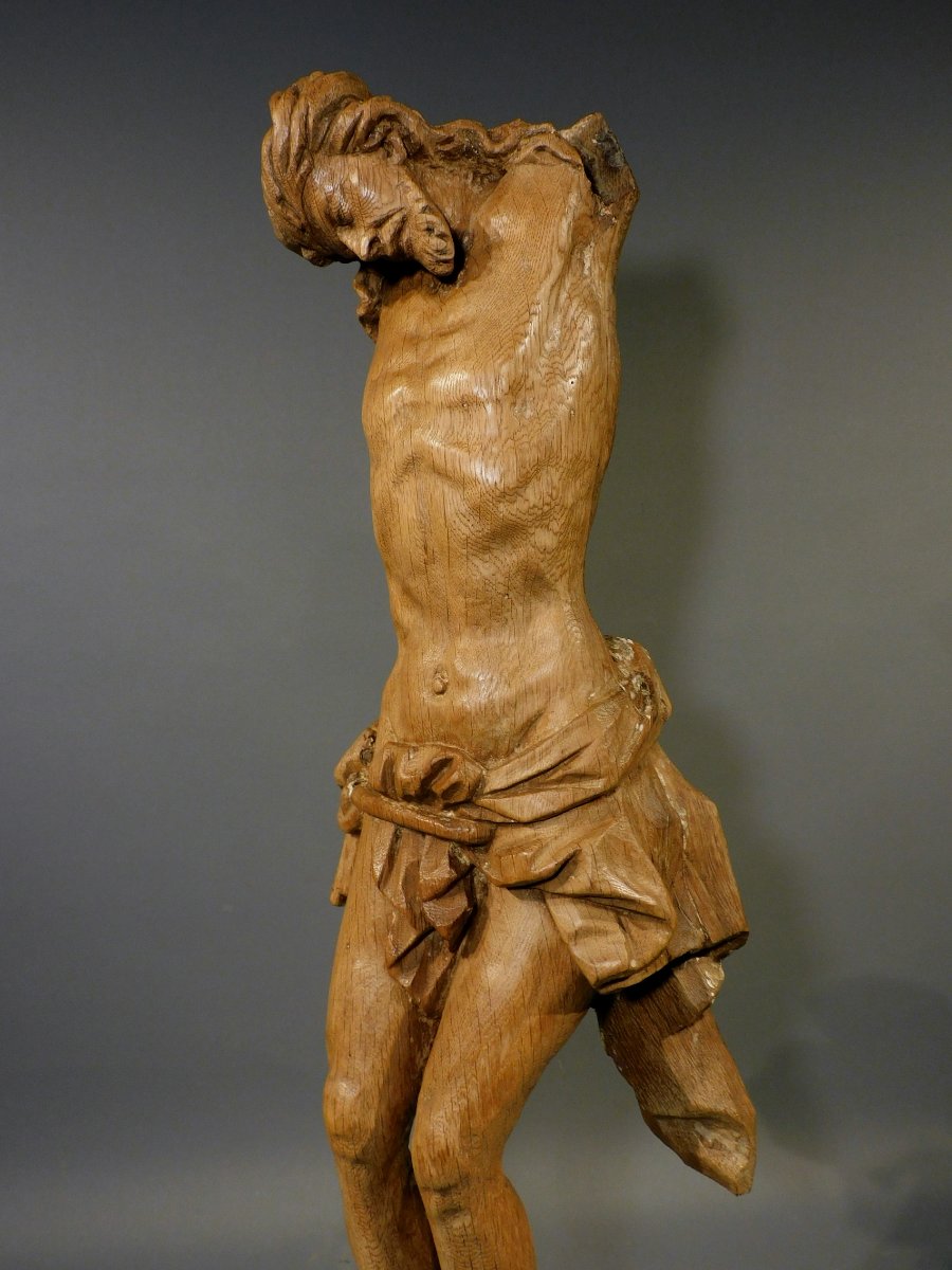 17th-century Carved Wooden Figure Of Christ-photo-2