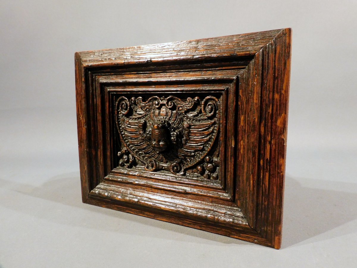 17th-century Wooden Panel Depicting A Putto-photo-3