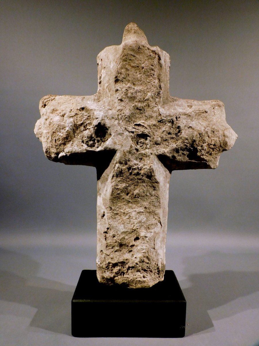 Stone Gravel Cross Depicting Christ, 15th–16th Century, High Gothic Period-photo-4