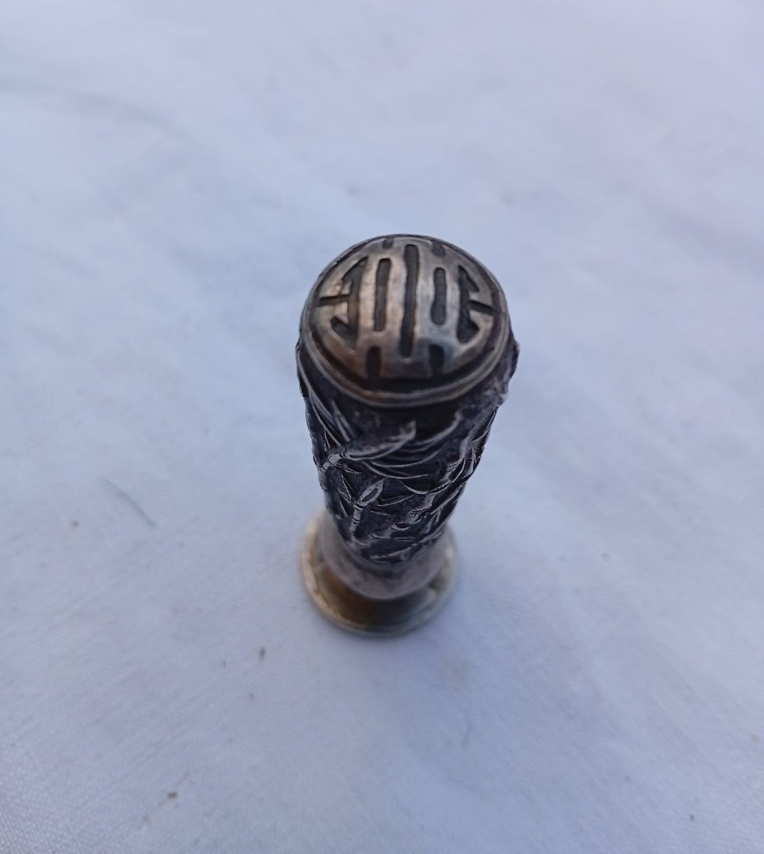 Monogrammed Seal With Bamboo Decoration-photo-3