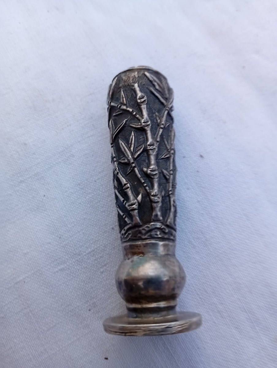 Monogrammed Seal With Bamboo Decoration-photo-4