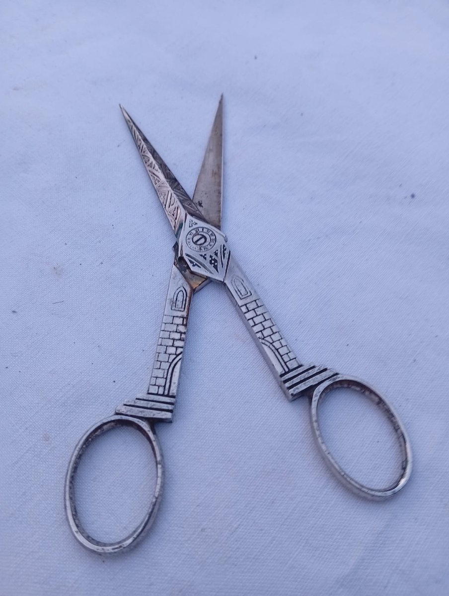 Paire de ciseaux de couture en forme de chapelle-photo-3
