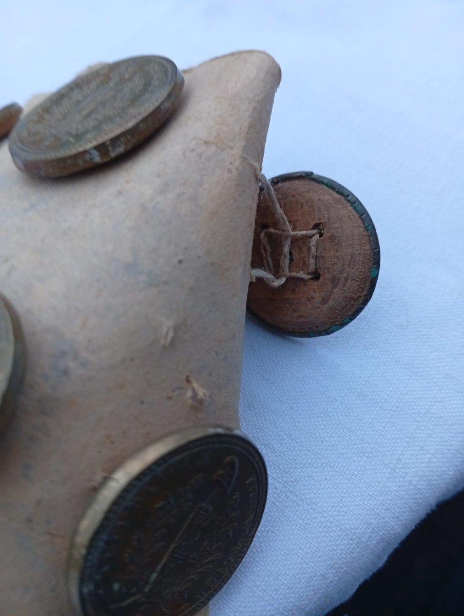 Revolutionary Button-photo-2