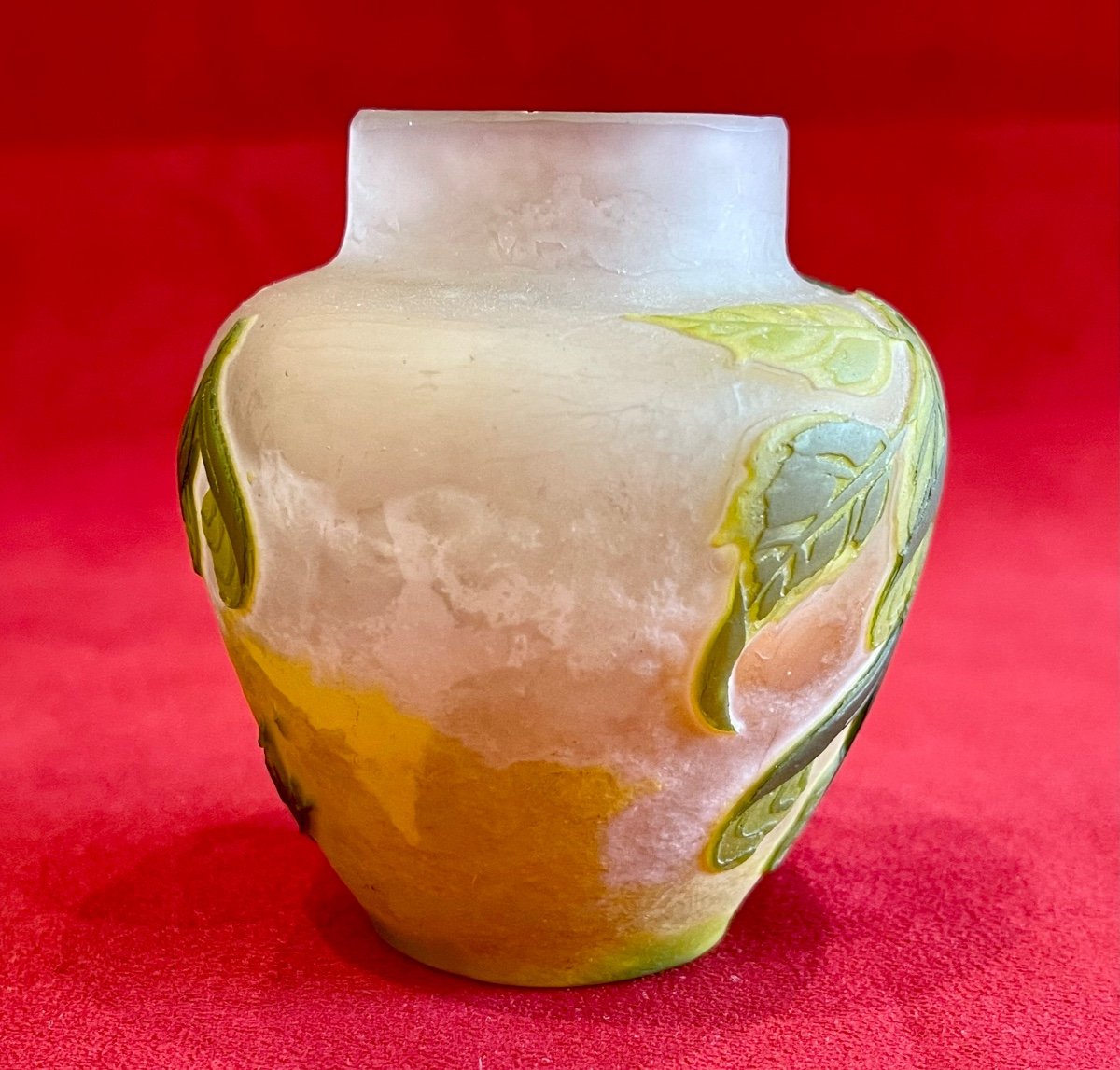 E. Galle - Small Vase With Foliage Decor-photo-2