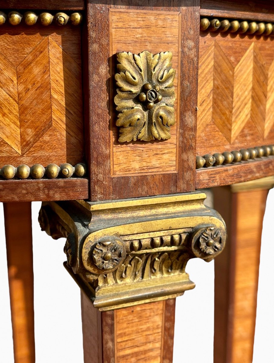 Small Napoleon III Marquetry Pedestal Table-photo-1