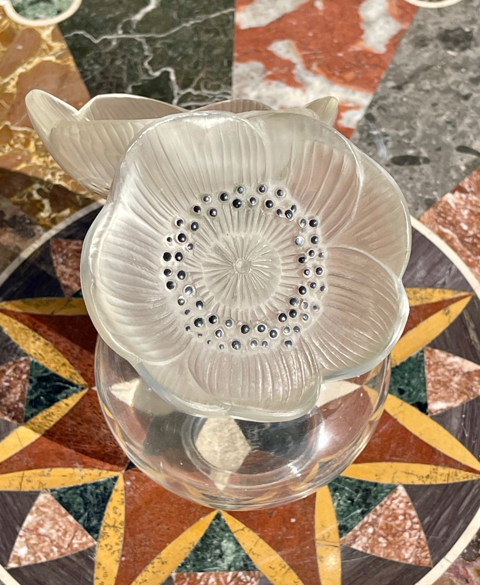 R. Lalique - Anemones Perfume Bottle-photo-3