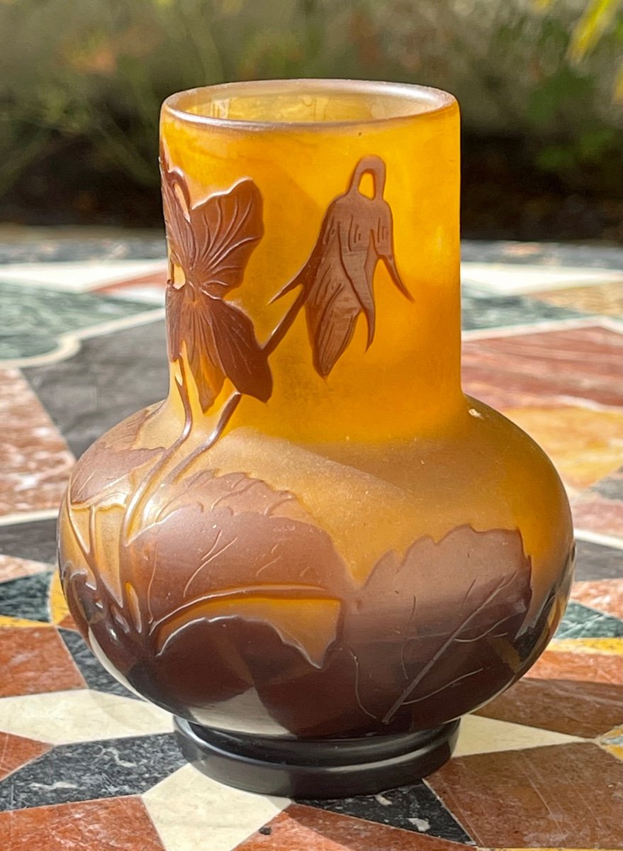 E. GALLE - Petit Vase à Décor Floral-photo-2