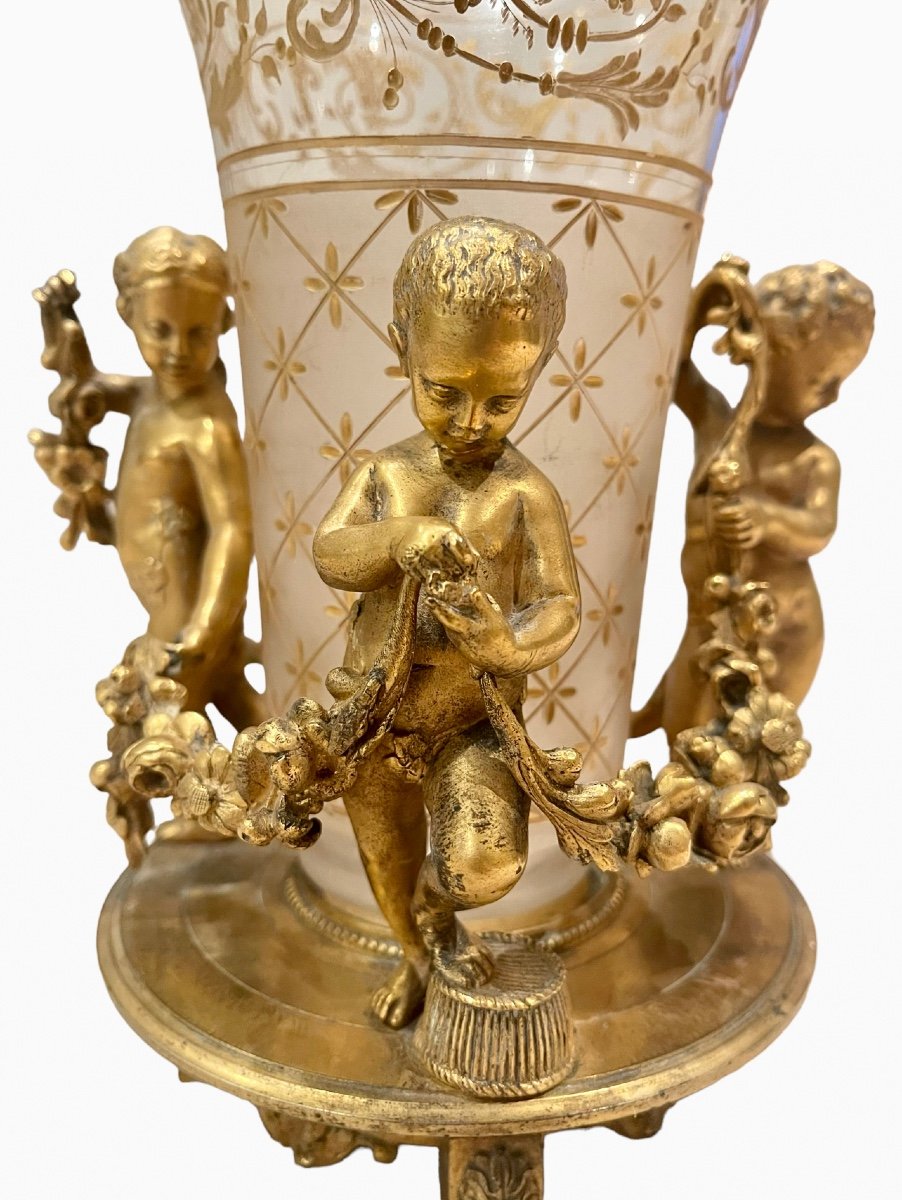 Maison TAHAN - Vase Cornet en Cristal & Putti-photo-1