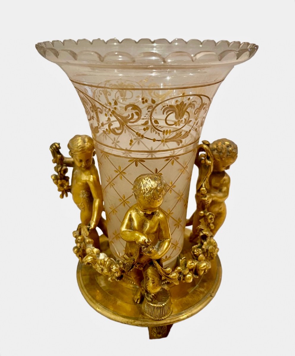 Maison TAHAN - Vase Cornet en Cristal & Putti