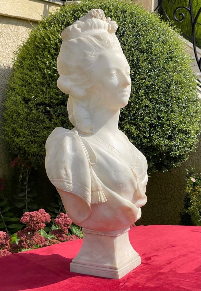 Buste en Marbre de Marie-Antoinette, H 81cm-photo-1