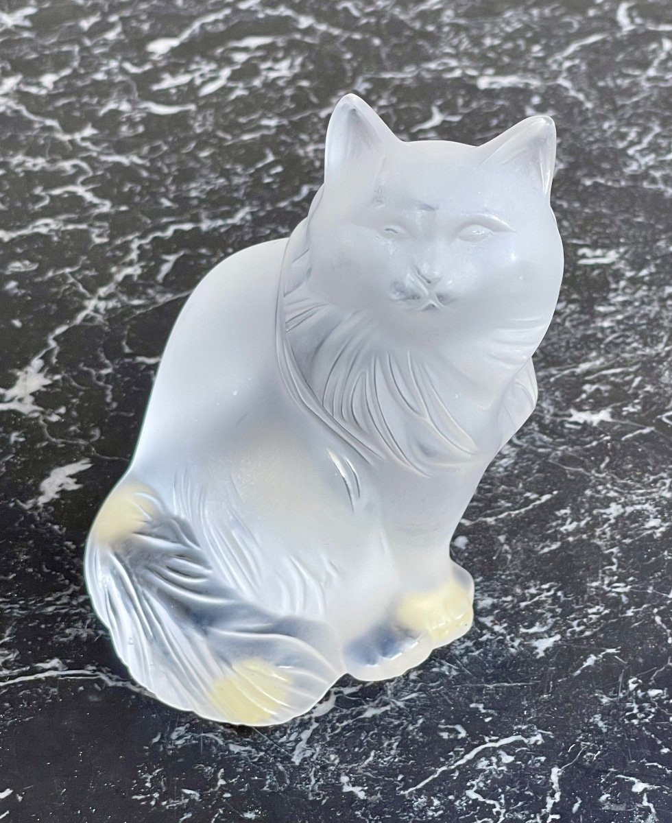 LALIQUE France - Chat Assis en Verre Opalescent