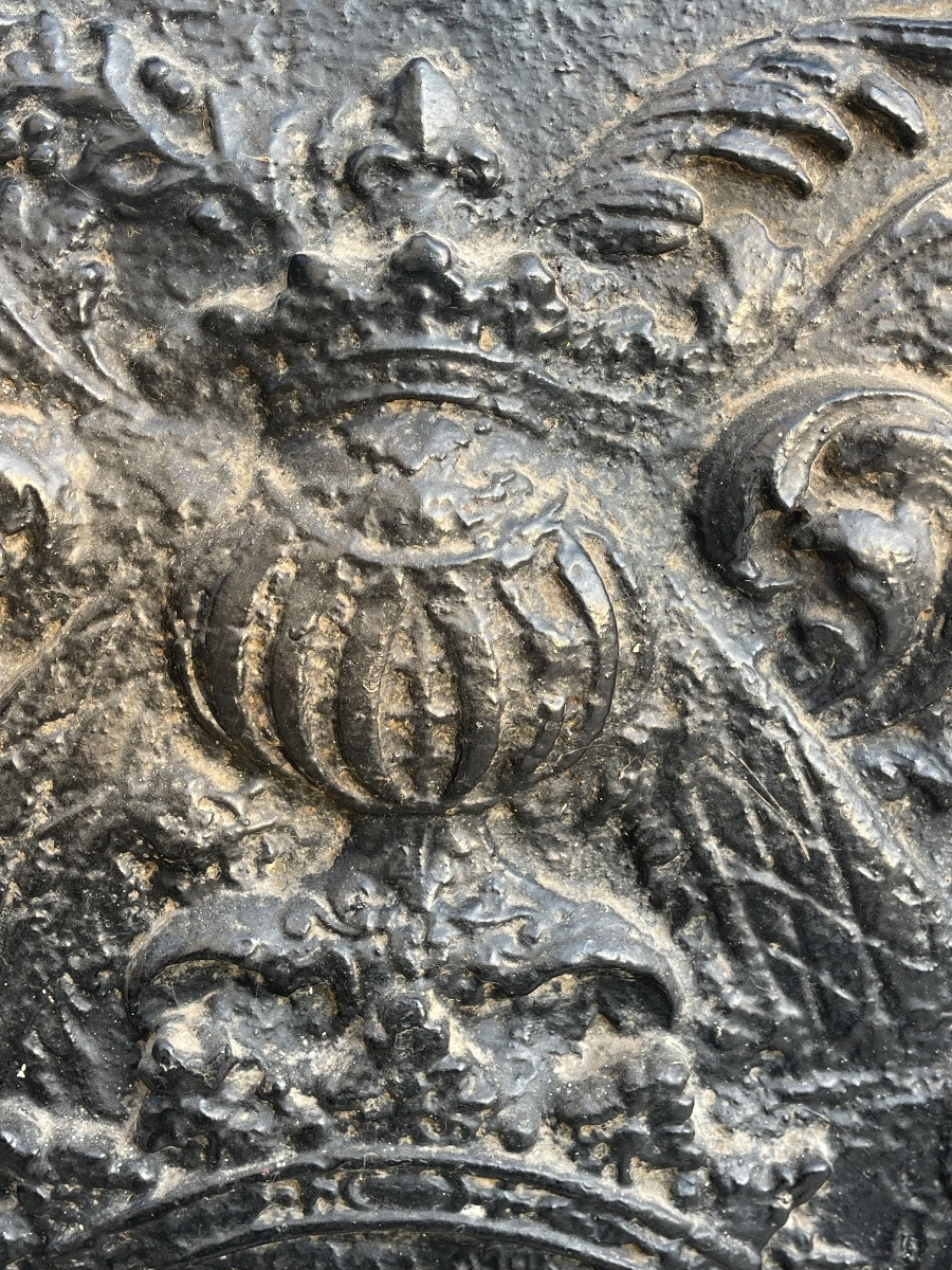 Grimaldi Family, 17th Century - Fireplace Plate With The Grimaldi Family Coat Of Arms -photo-5