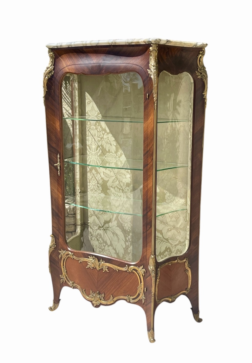 François LINKE - Vitrine Galbée Style Louis XV