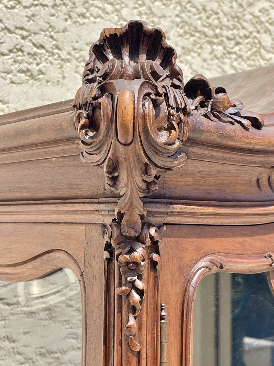 Vitrine en noyer de style Louis XV-photo-5