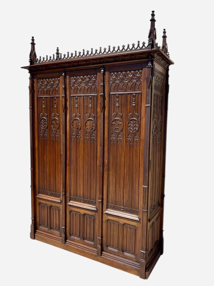 Armoire en Noyer Style Gothique-photo-2