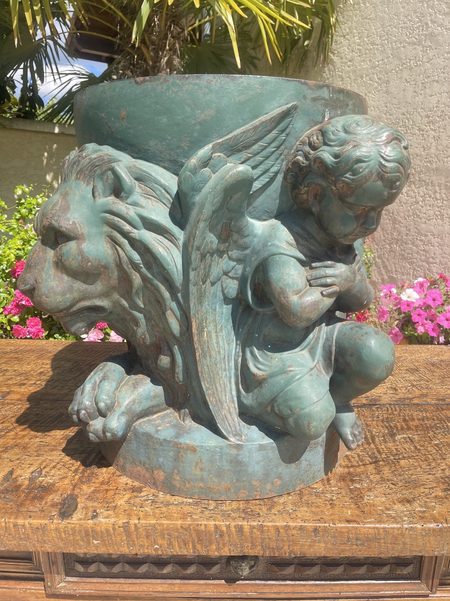 Fond Baptismale en Fonte, les 4 Apôtres