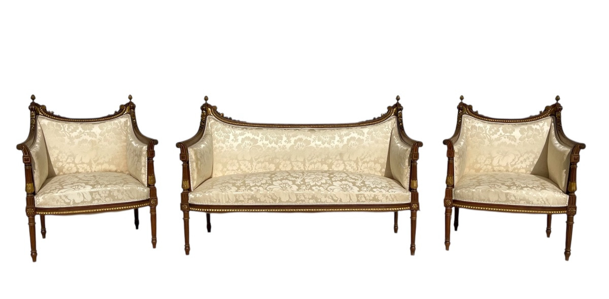 Salon en Noyer Style Louis XVI
