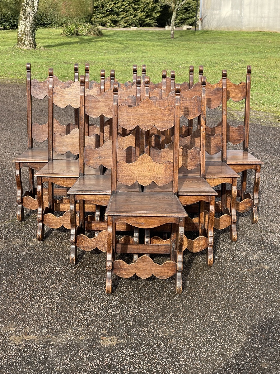 10 chaises rustiques en chêne 