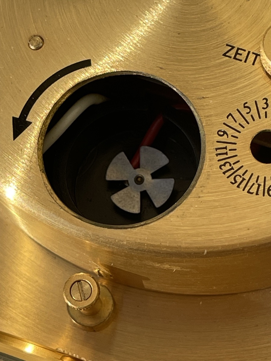 Chopard House - Desk Clock-photo-6