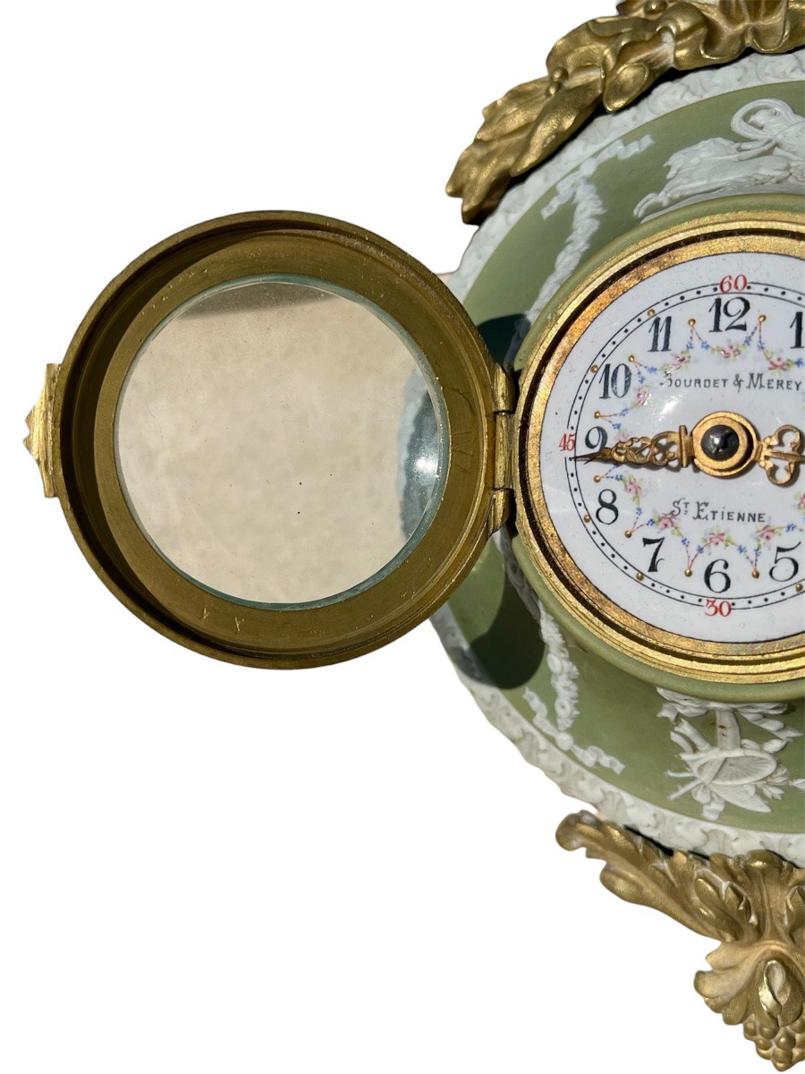 Small Cartel/small Wall Clock In Wedgwood -photo-6