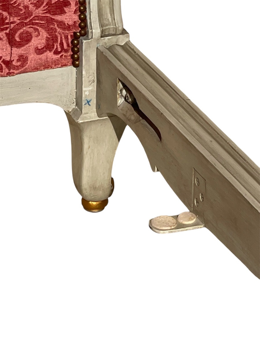 Louis XV Style Lacquered Bed -photo-5