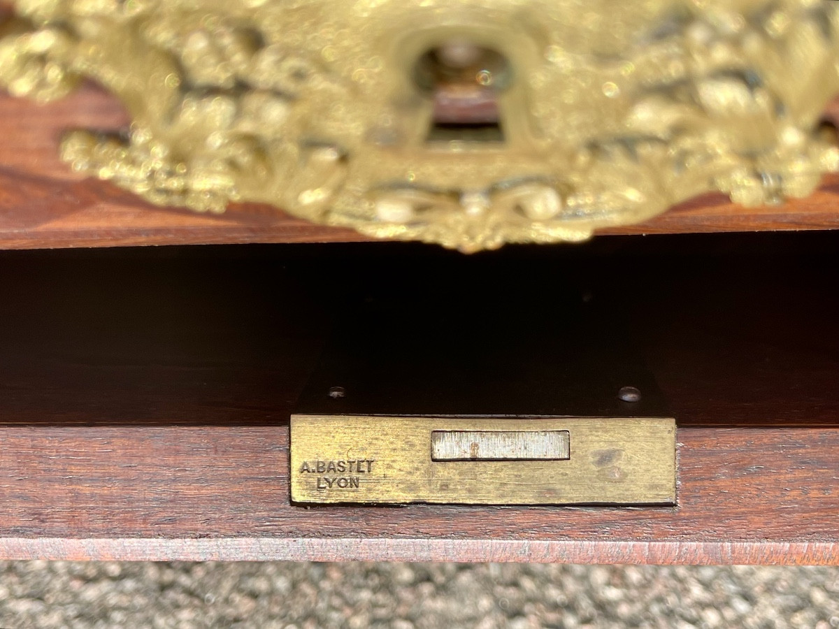 A. BASTET - Commode en Marqueterie Style Louis XV / Nap III-photo-2