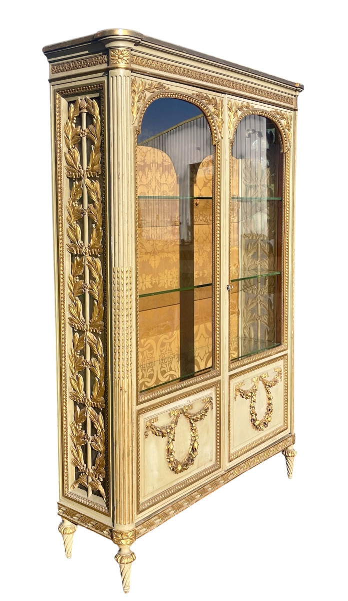 Vitrine en Bois doré Style Louis XVI