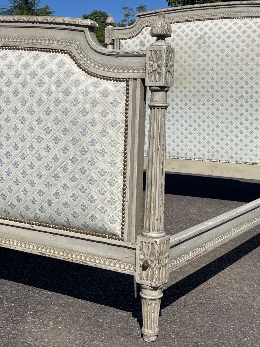 Louis XVI Style Lacquered Bed-photo-5