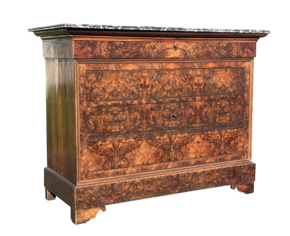 Commode Louis Philippe en noyer
