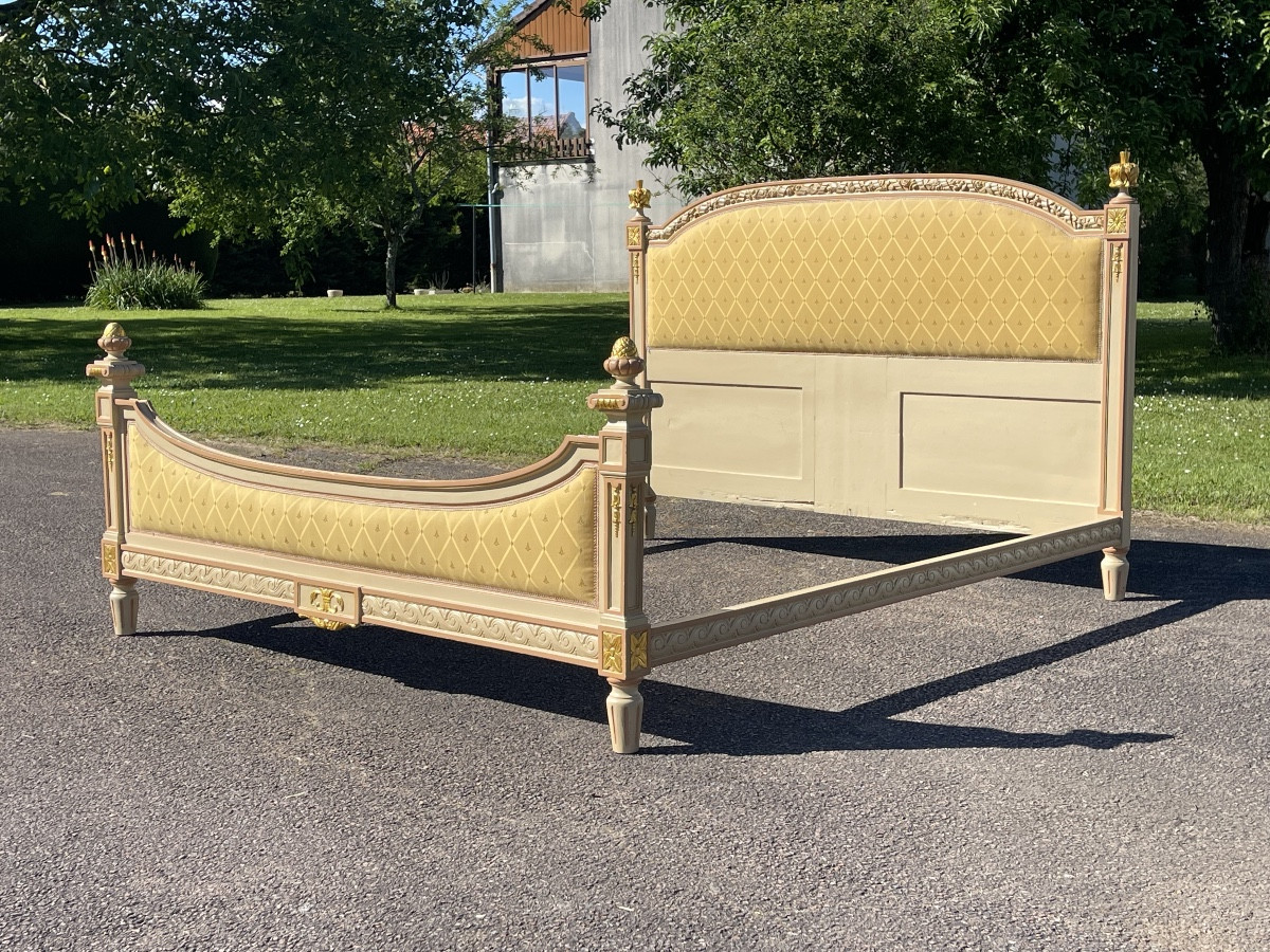 Lit laqué de style Louis XVI