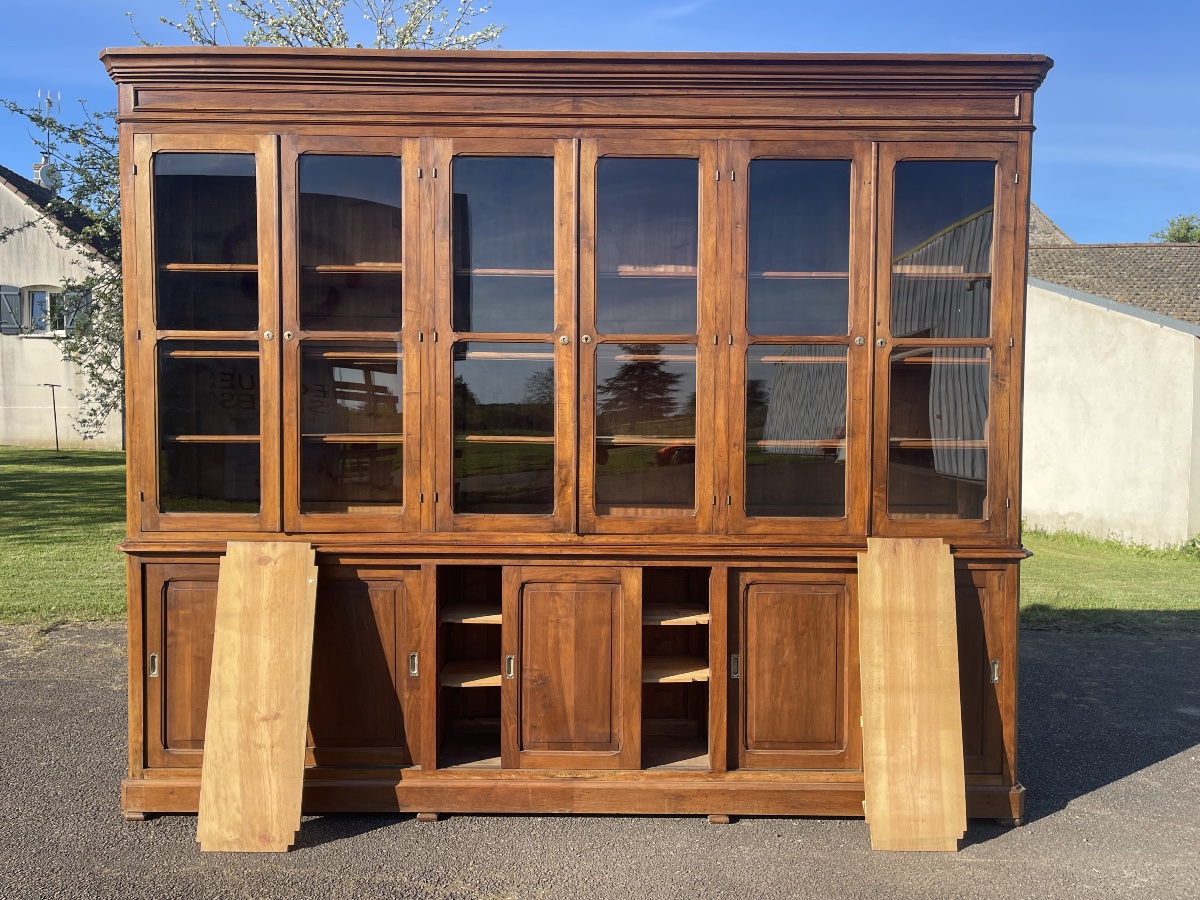 12-door Castle Library-photo-7