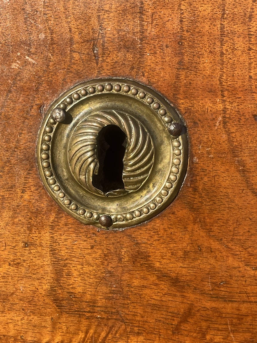 XVIIIe - Commode en Noyer d’époque Louis XVI-photo-4