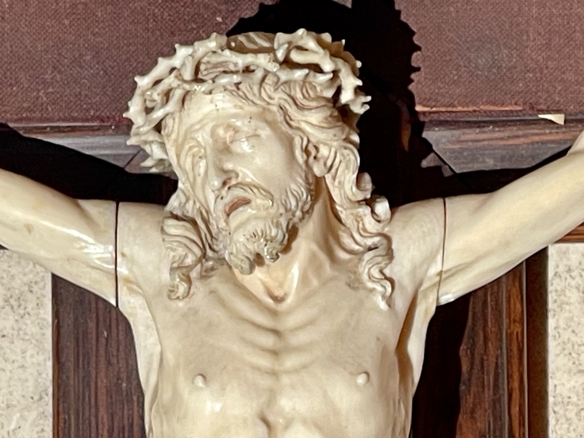 XVIIIth - Crucifix -photo-1