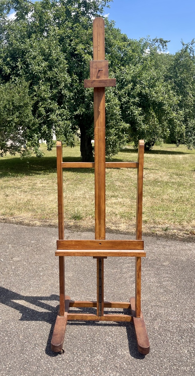 Easel -photo-2