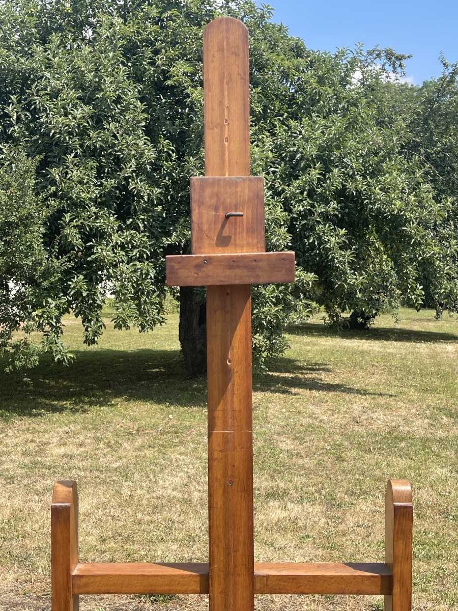 Easel -photo-3