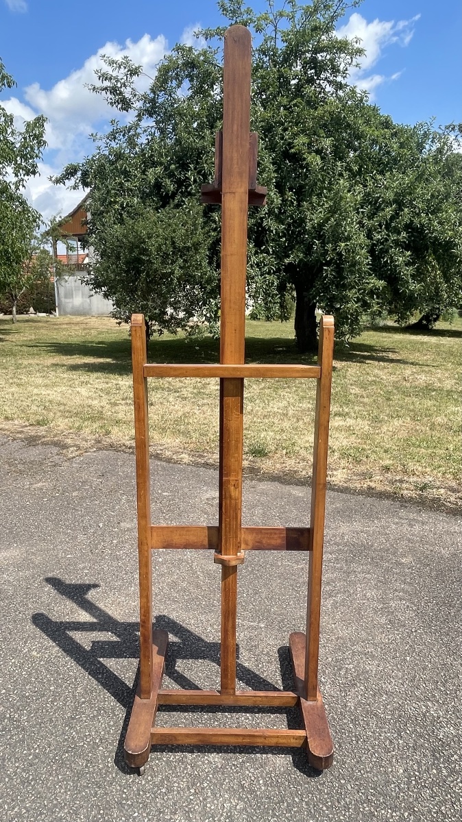 Easel -photo-4