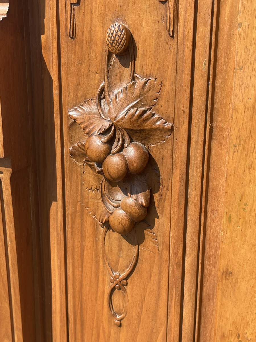 Display Cabinet - Carved Walnut Sideboard -photo-2