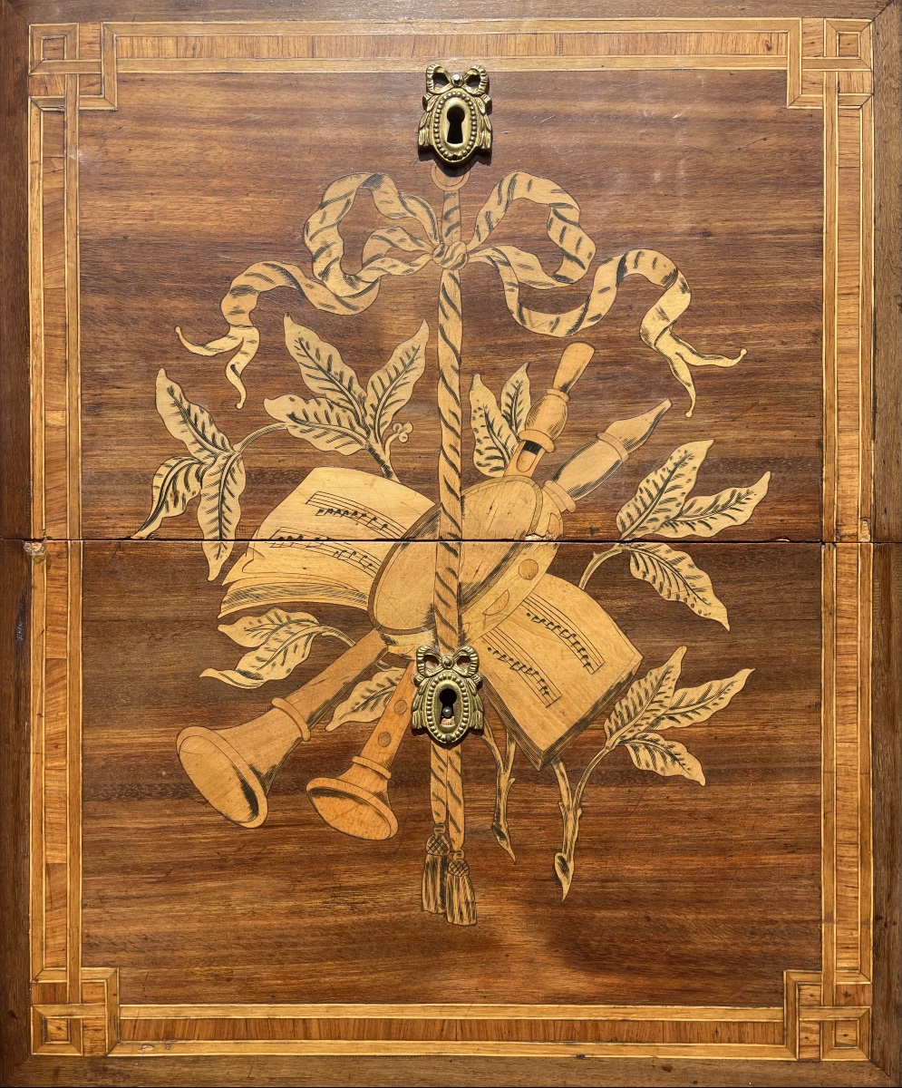 Louis XV/louis XVI Transition-style Marquetry Chest Of Drawers-photo-4