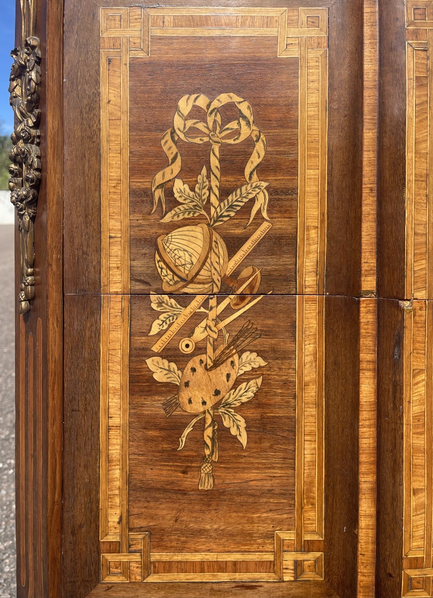 Louis XV/louis XVI Transition-style Marquetry Chest Of Drawers-photo-1