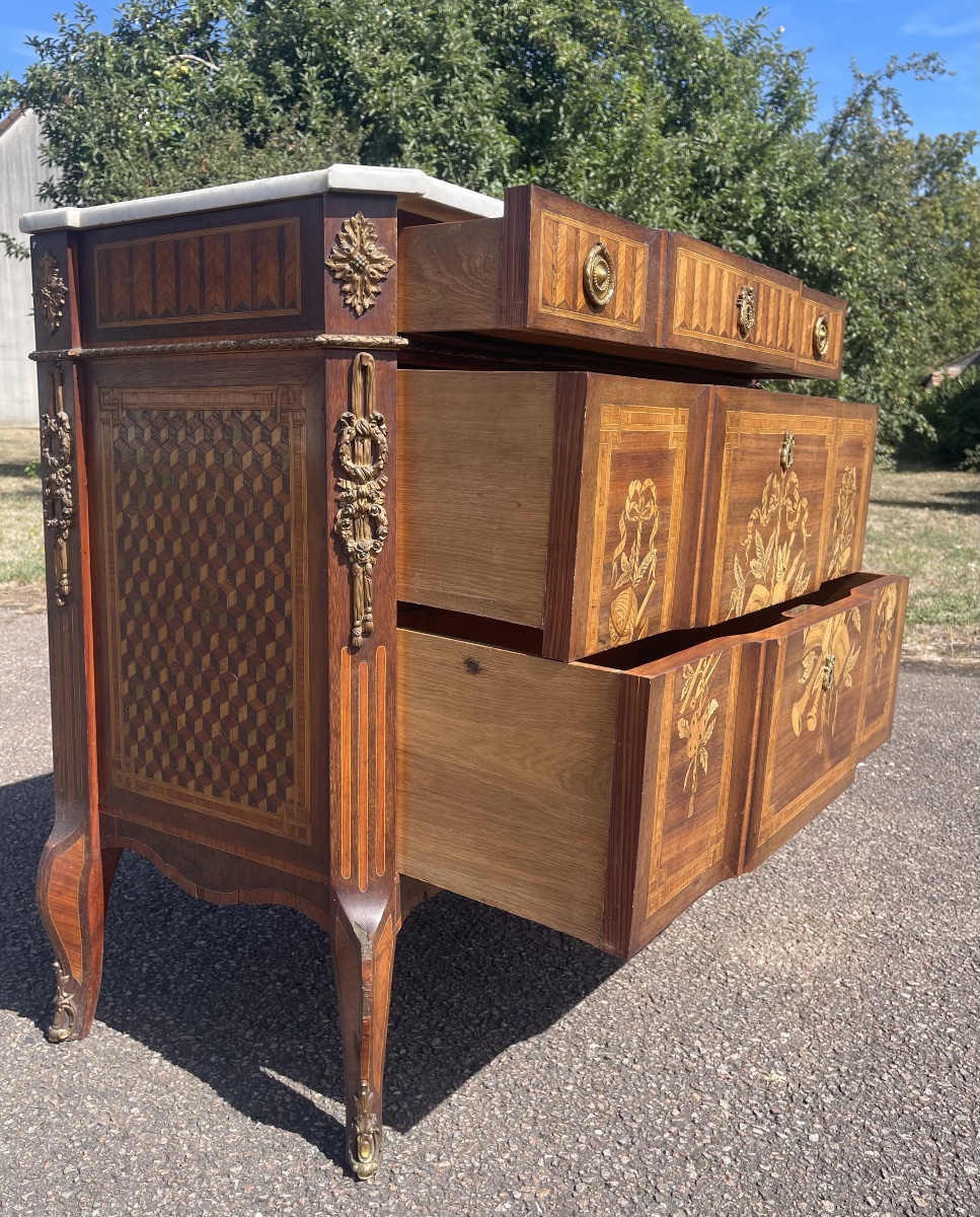 Louis XV/louis XVI Transition-style Marquetry Chest Of Drawers-photo-5