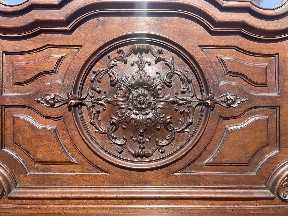 Louis XV-style Walnut Display Case/sideboard -photo-3