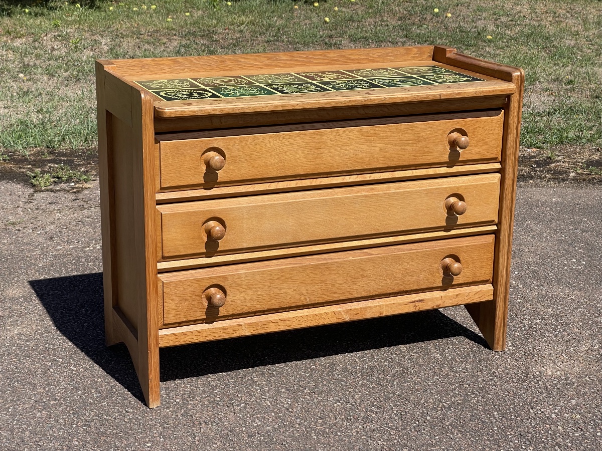 Guillerme And Chambron - Chest Of Drawers And Green Ceramics -photo-4