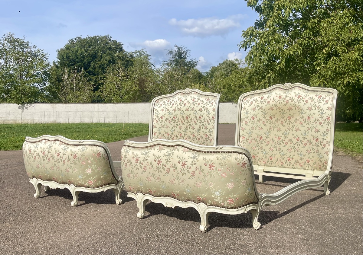 Pair Of Lacquered Louis XV-style Beds-photo-3