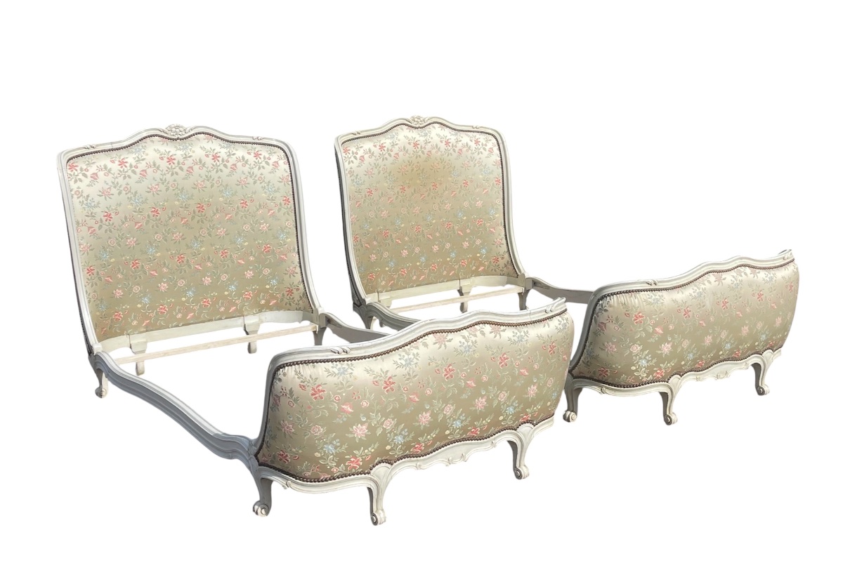 Pair Of Lacquered Louis XV-style Beds