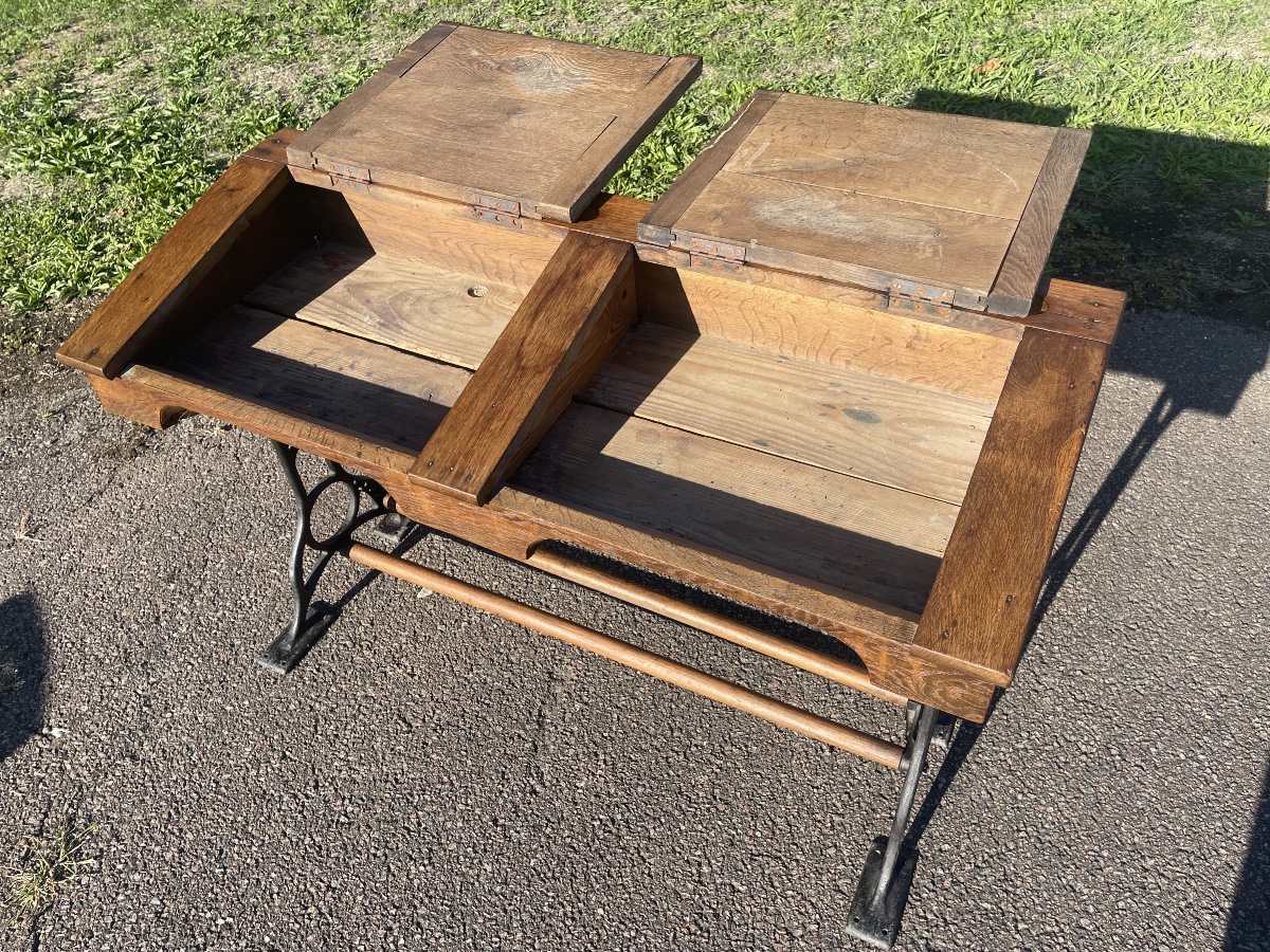 Pupitre d’Écolier et ses 2 Chaises -photo-1