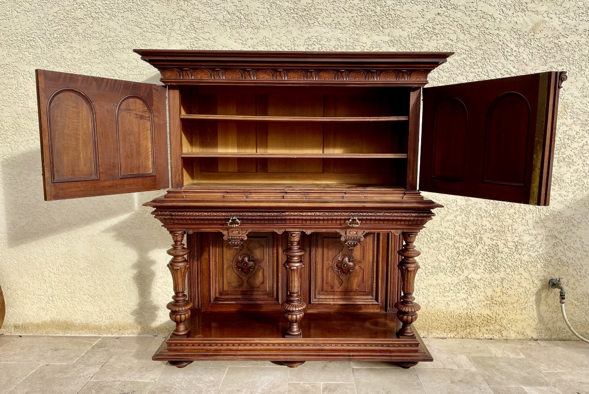Maison KRIEGER - Buffet en Noyer Style Renaissance -photo-7