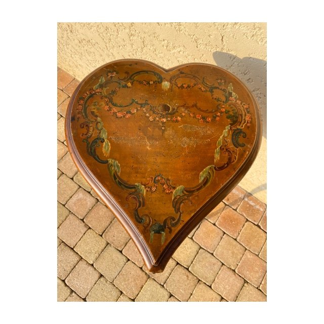 Varnish Table Martin Shape Heart Style L XV-photo-3
