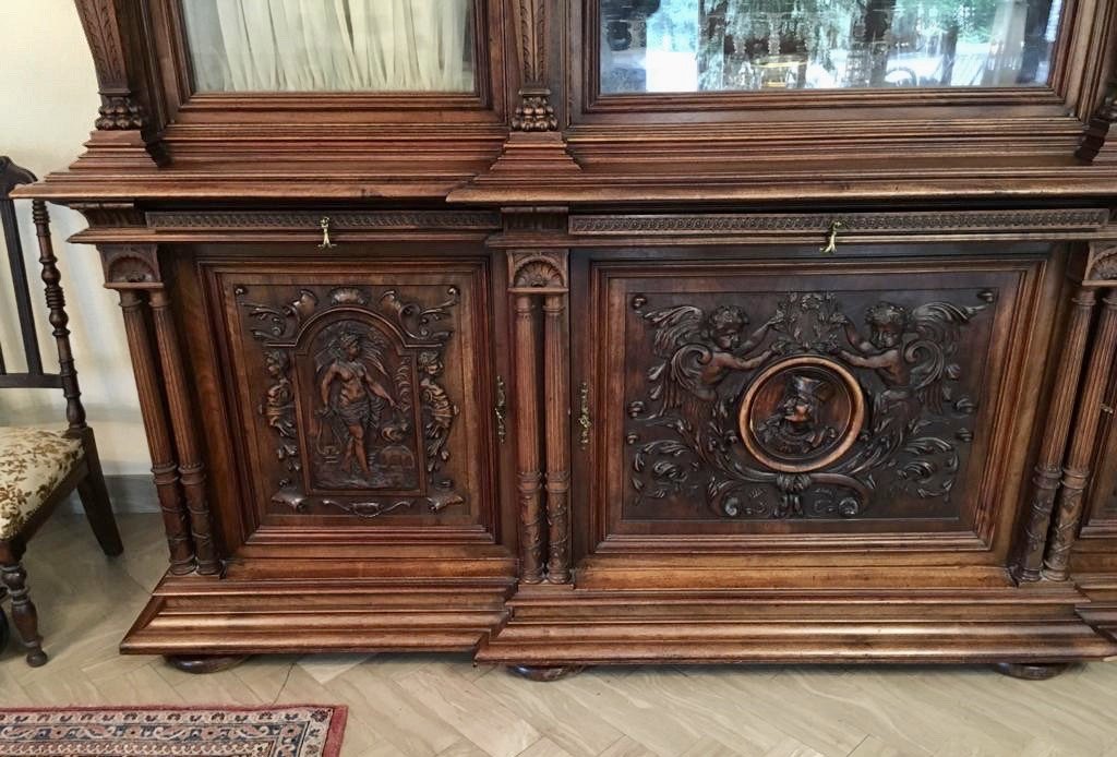 Renaissance Style Walnut Bookcase-photo-6